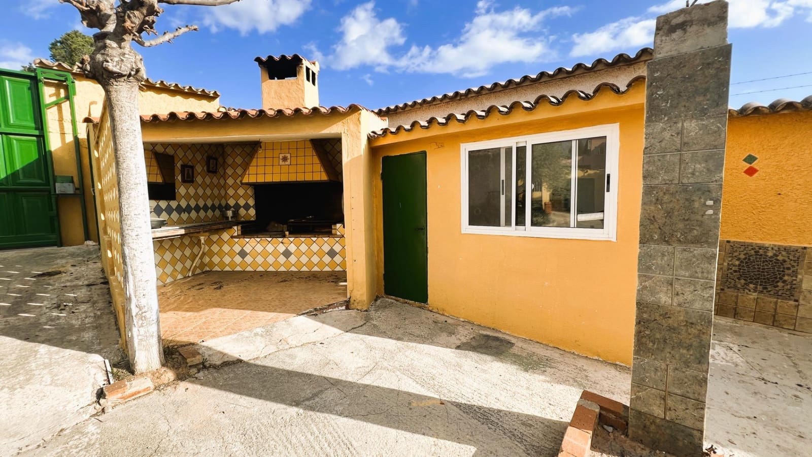 5 soveværelse Villa til salg i L'Alcora med swimmingpool garage - € 370.000 (Ref: 9129847)