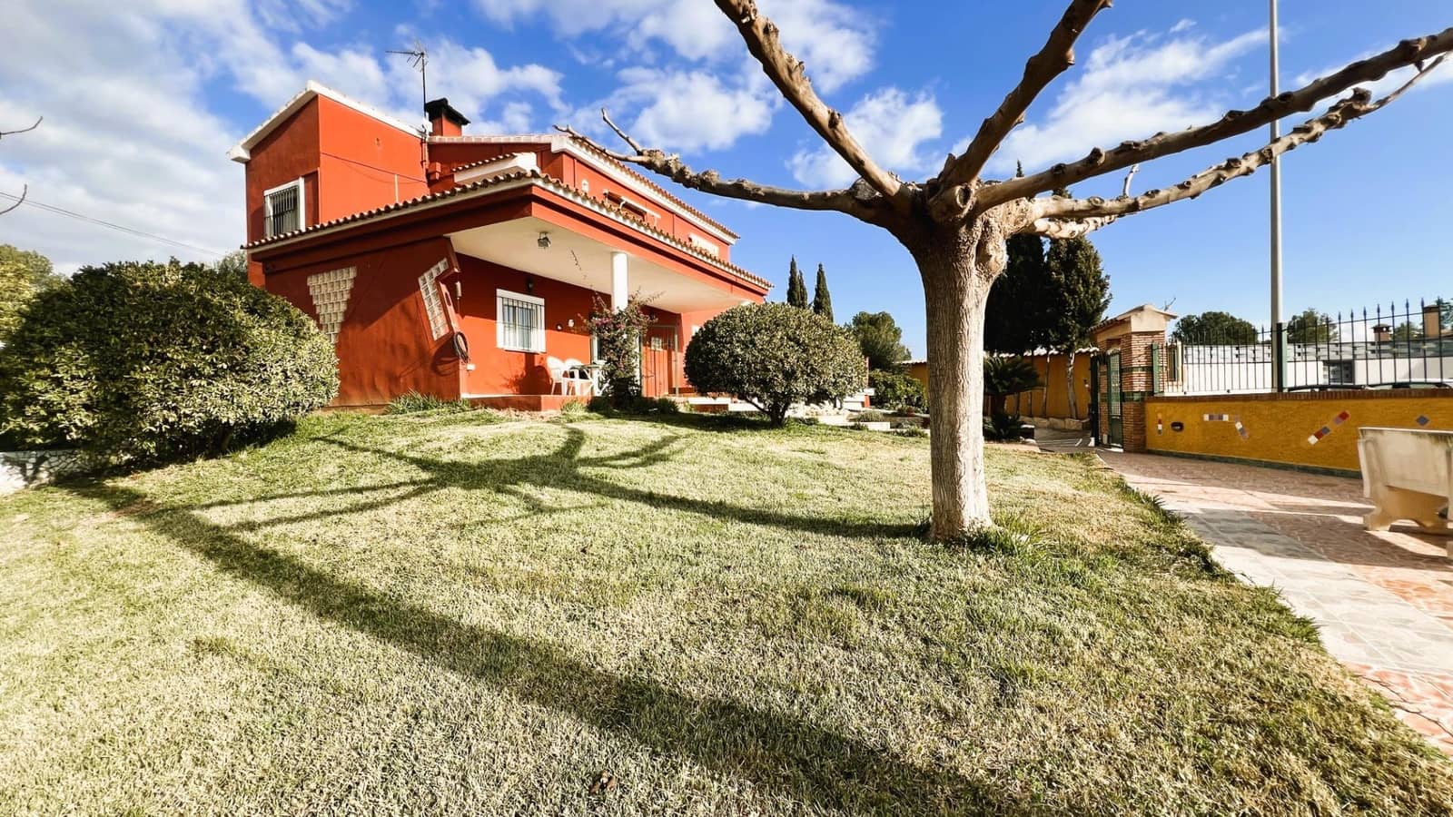 5 soveværelse Villa til salg i L'Alcora med swimmingpool garage - € 370.000 (Ref: 9129847)