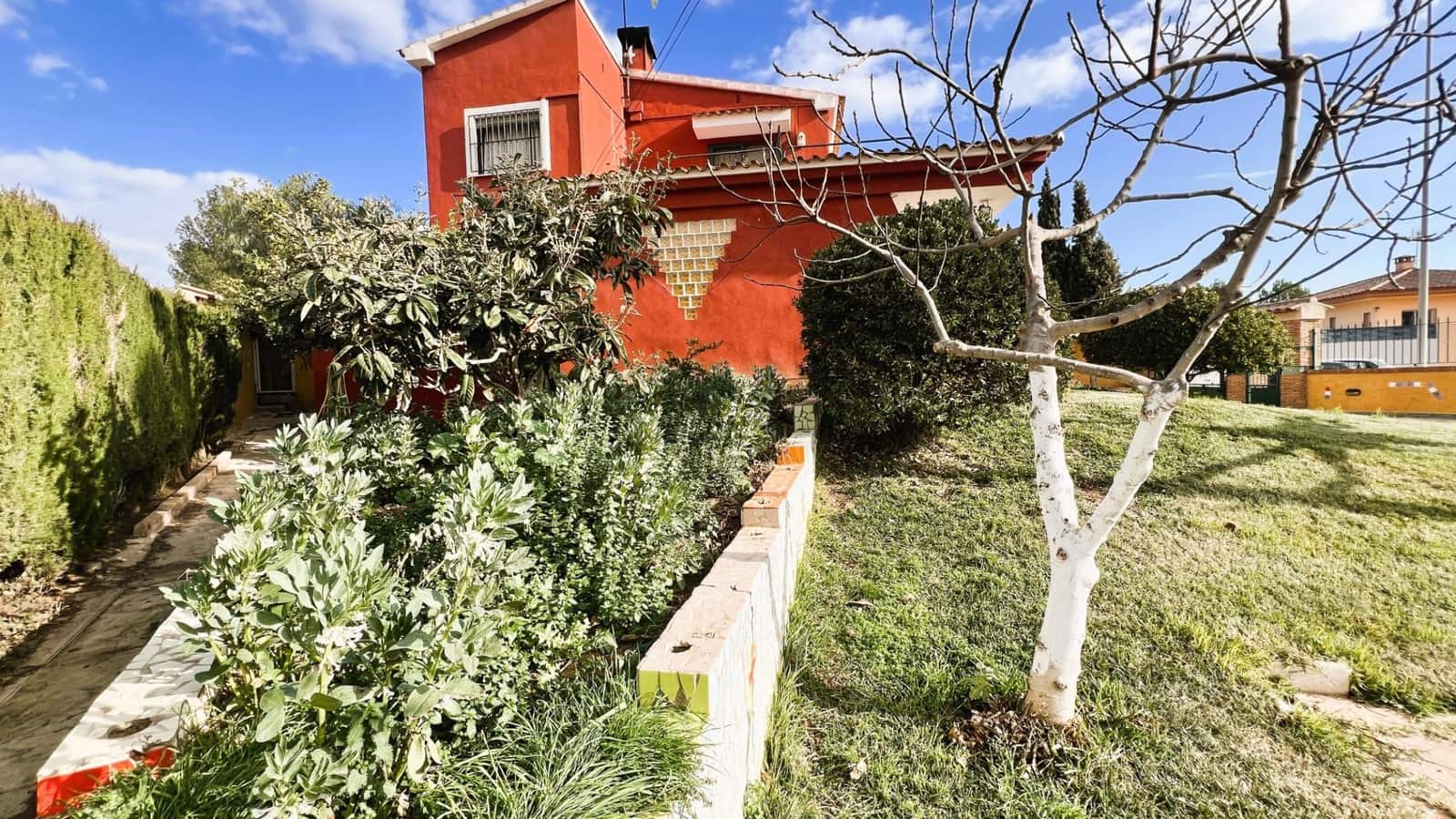 5 soveværelse Villa til salg i L'Alcora med swimmingpool garage - € 370.000 (Ref: 9129847)