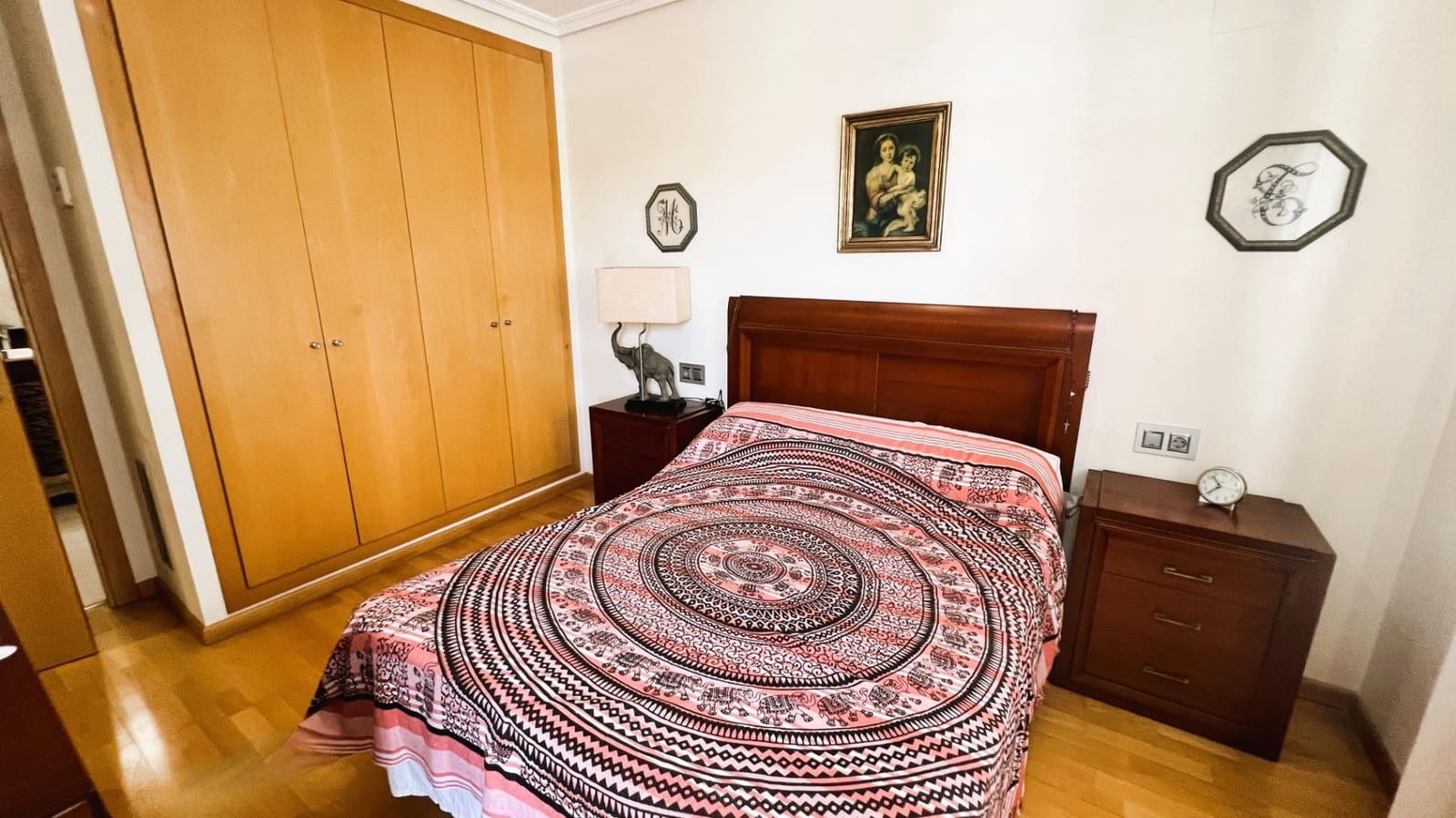 4 soverom Rekkehus til salgs i Castello de la Plana med svømmebasseng - € 450 000 (Ref: 9129848)