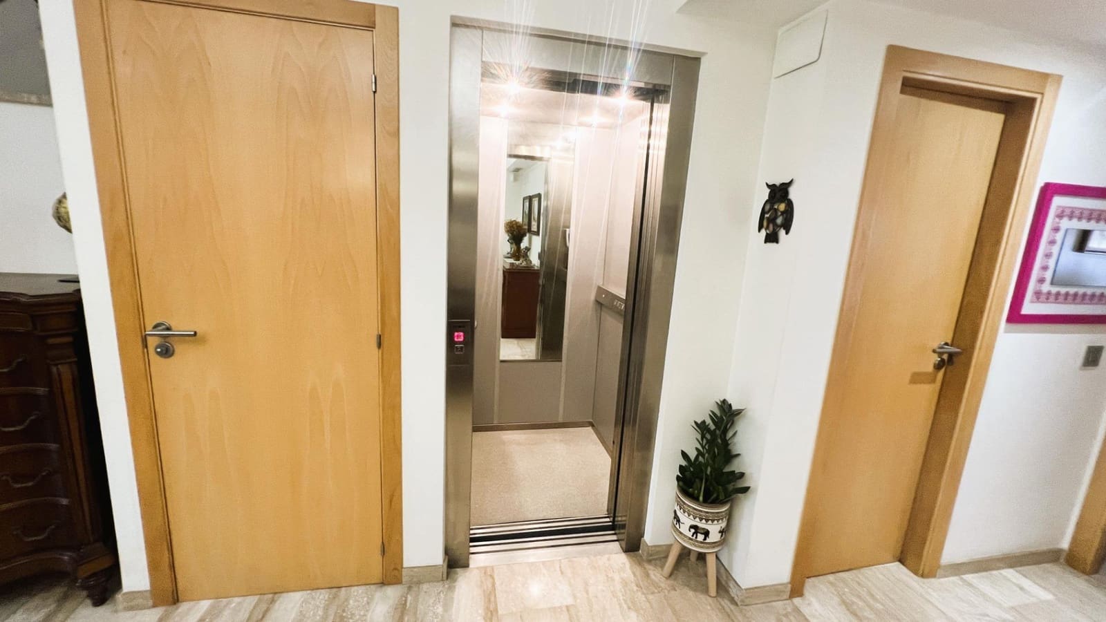 4 soverom Rekkehus til salgs i Castello de la Plana med svømmebasseng - € 450 000 (Ref: 9129848)