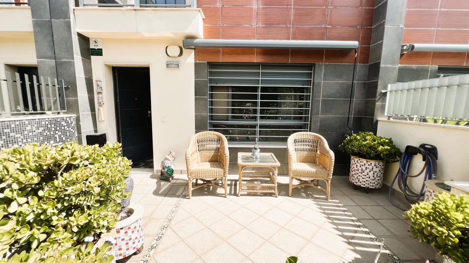 4 soverom Rekkehus til salgs i Castello de la Plana med svømmebasseng - € 450 000 (Ref: 9129848)