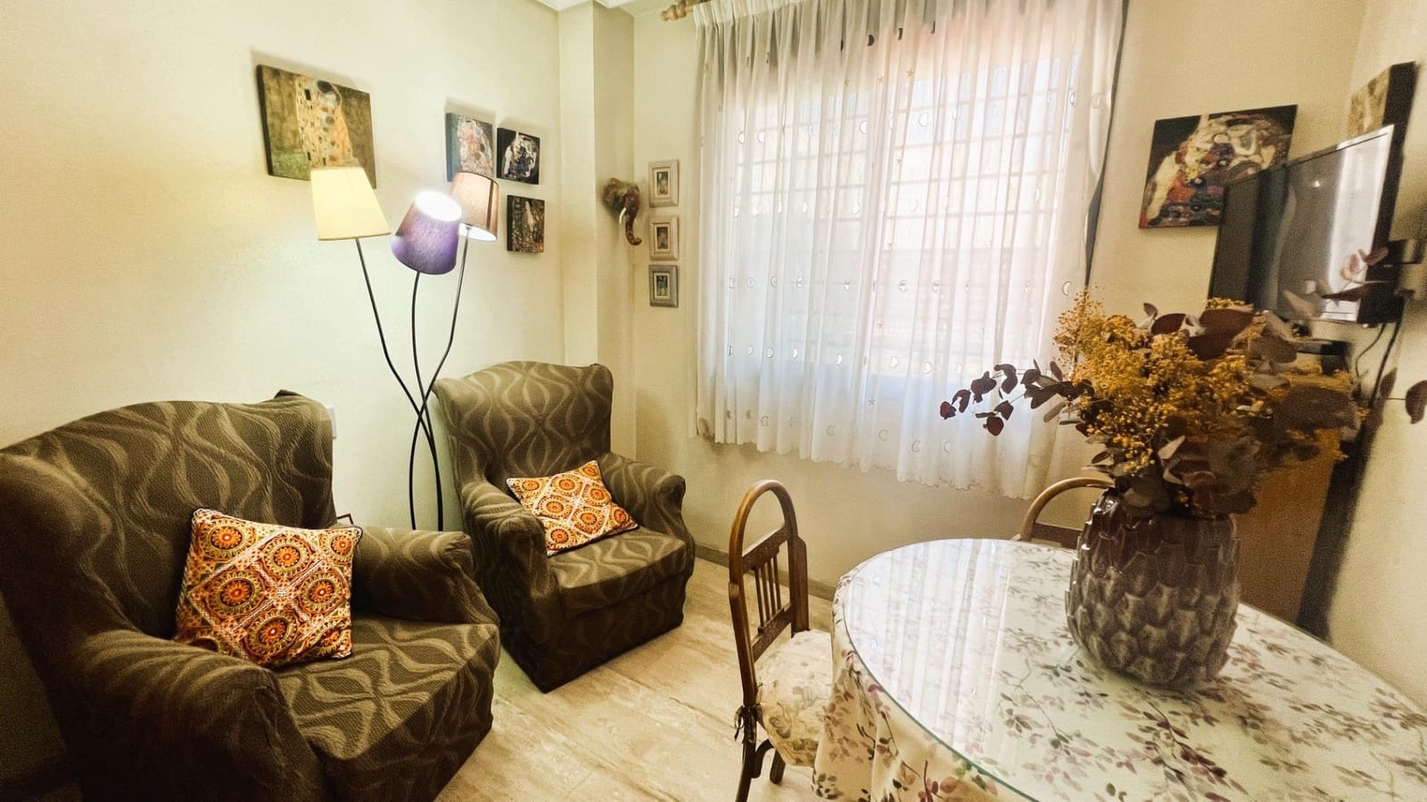 4 soverom Rekkehus til salgs i Castello de la Plana med svømmebasseng - € 450 000 (Ref: 9129848)