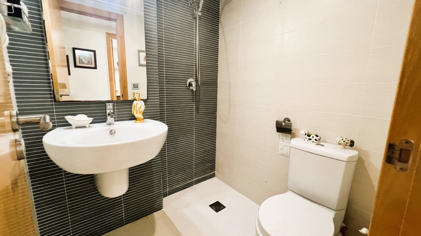 4 soverom Rekkehus til salgs i Castello de la Plana med svømmebasseng - € 450 000 (Ref: 9129848)