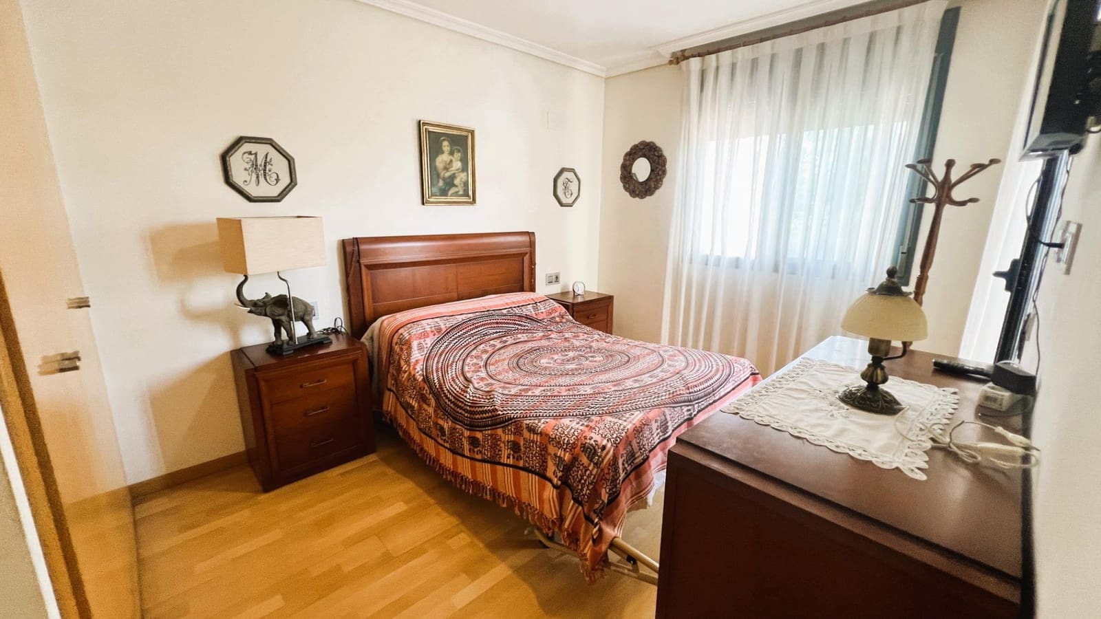 4 soverom Rekkehus til salgs i Castello de la Plana med svømmebasseng - € 450 000 (Ref: 9129848)