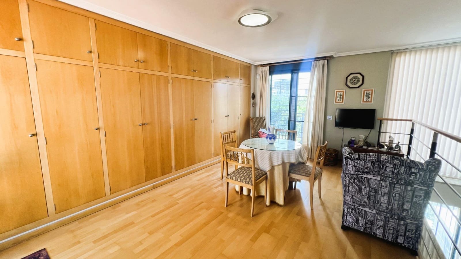 4 soverom Rekkehus til salgs i Castello de la Plana med svømmebasseng - € 450 000 (Ref: 9129848)