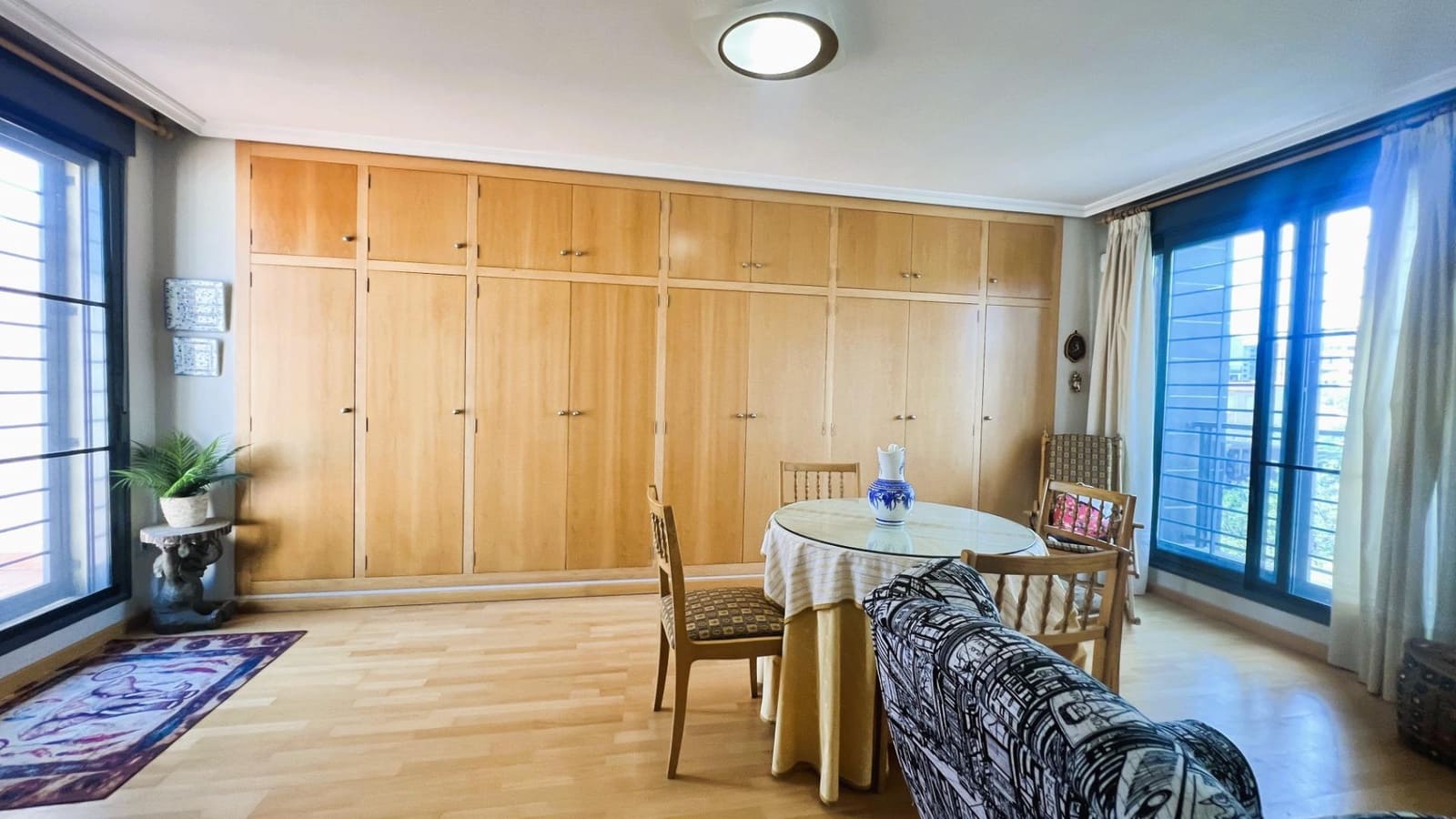 4 soverom Rekkehus til salgs i Castello de la Plana med svømmebasseng - € 450 000 (Ref: 9129848)