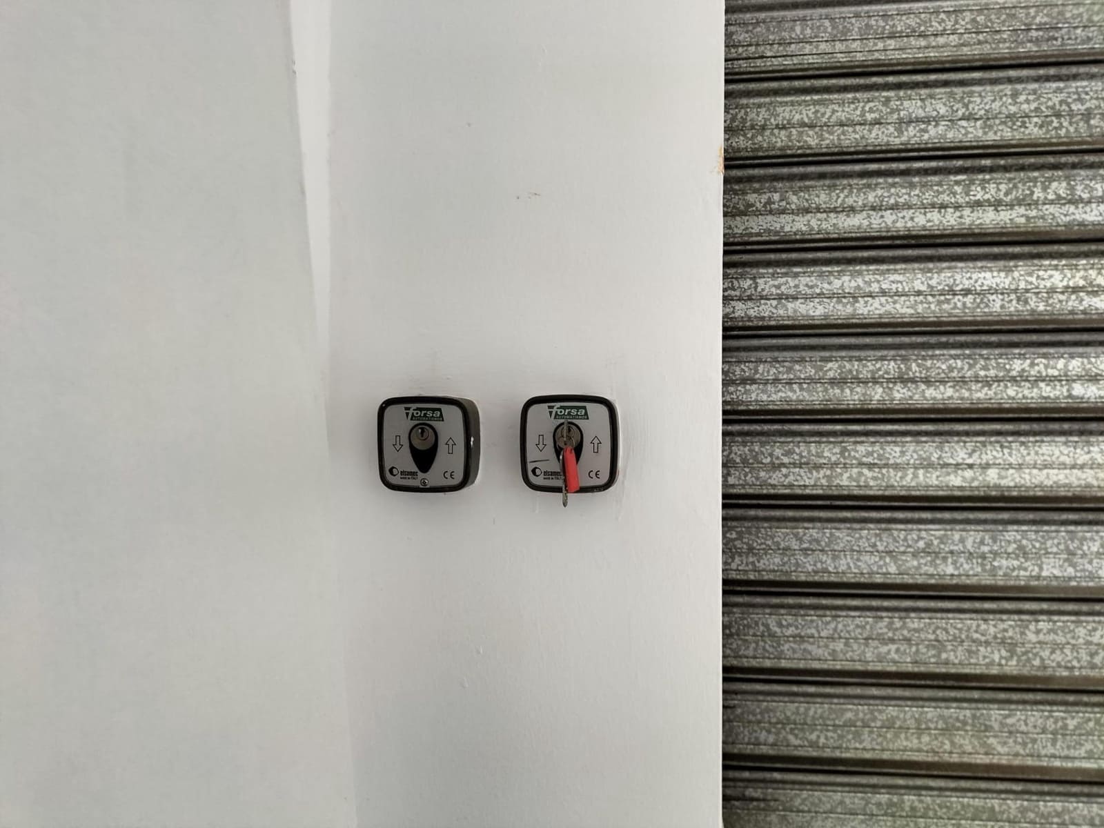 Erhverv til salg i Castello de la Plana - € 270.000 (Ref: 9132523)