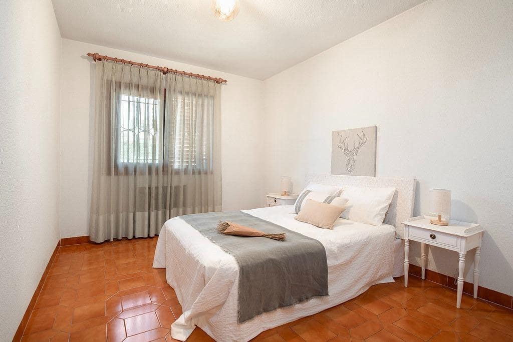 5 quarto Moradia para venda em Benicassim com piscina garagem - 1 800 000 € (Ref: 9132528)