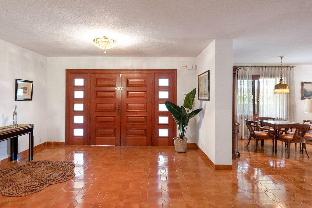 5 quarto Moradia para venda em Benicassim com piscina garagem - 1 800 000 € (Ref: 9132528)