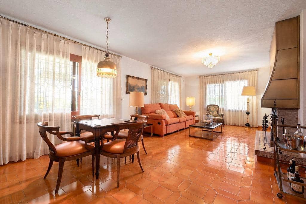 5 quarto Moradia para venda em Benicassim com piscina garagem - 1 800 000 € (Ref: 9132528)