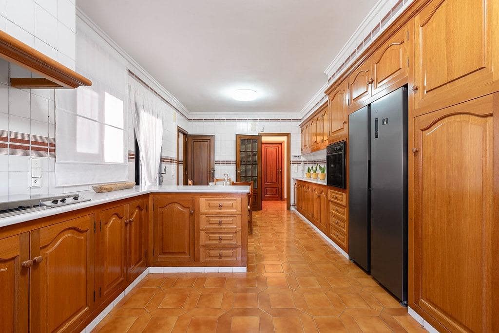 5 quarto Moradia para venda em Benicassim com piscina garagem - 1 800 000 € (Ref: 9132528)