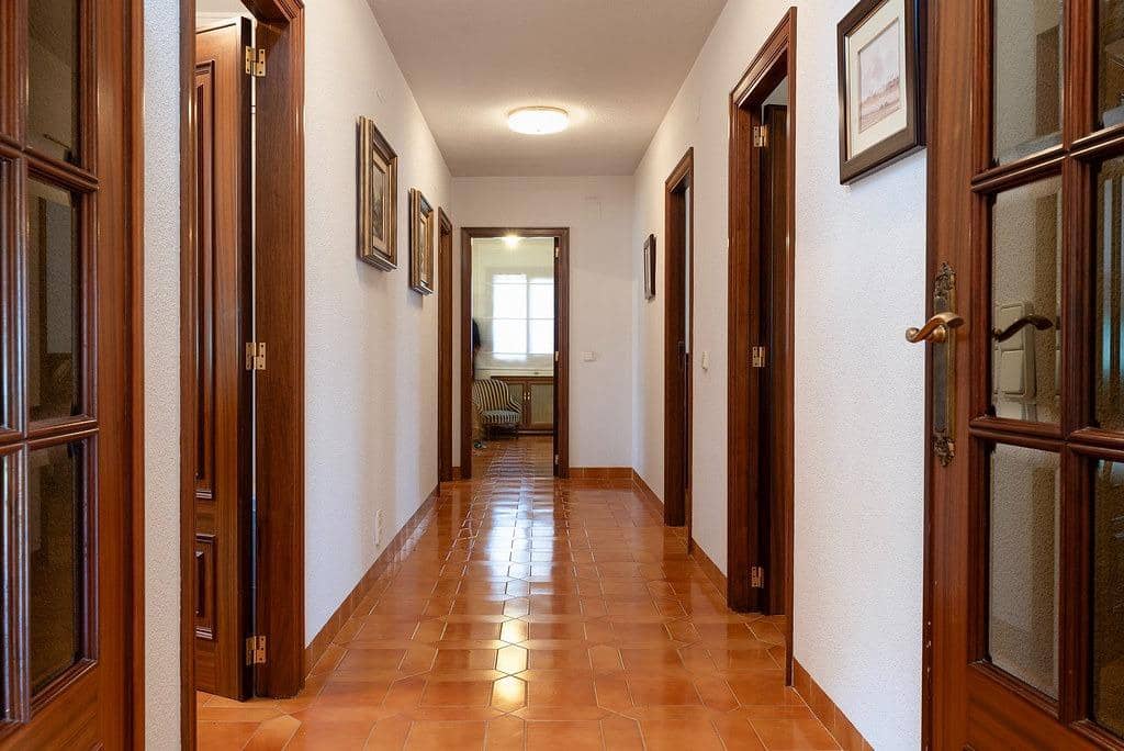 5 quarto Moradia para venda em Benicassim com piscina garagem - 1 800 000 € (Ref: 9132528)