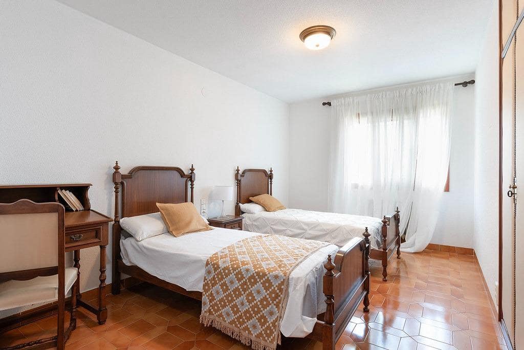 5 quarto Moradia para venda em Benicassim com piscina garagem - 1 800 000 € (Ref: 9132528)