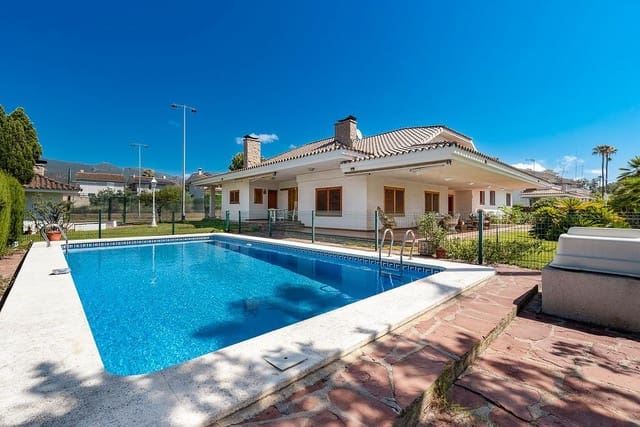 5 soverom Villa til salgs i Benicàssim med svømmebasseng garasje - € 1 800 000 (Ref: 9132528)