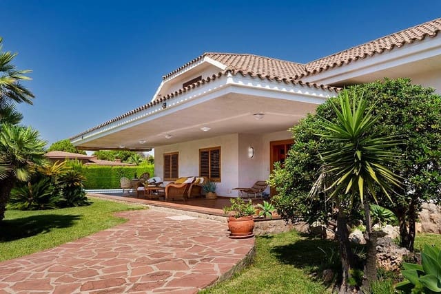 5 soverom Villa til salgs i Benicàssim med svømmebasseng garasje - € 1 800 000 (Ref: 9132528)