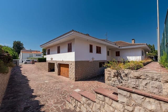 5 soverom Villa til salgs i Benicàssim med svømmebasseng garasje - € 1 800 000 (Ref: 9132528)