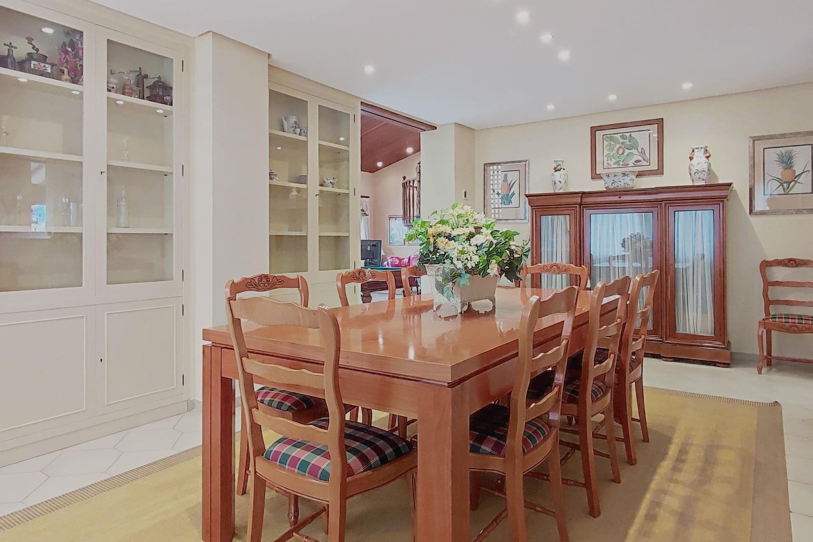 7 bedroom Villa for sale in L'Eliana with pool garage - € 1,295,000 (Ref: 9197840)