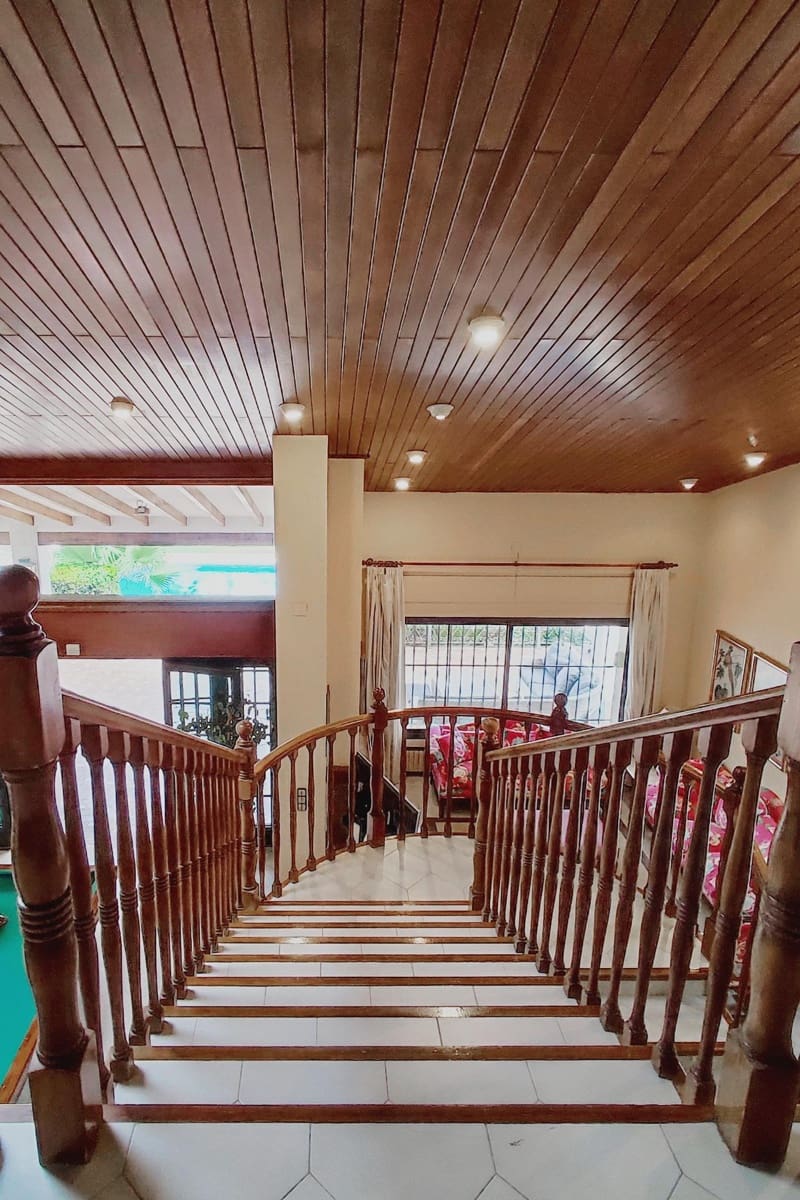 Chalet de 7 habitaciones en L'Eliana en venta con piscina garaje - 1.295.000 € (Ref: 9197840)