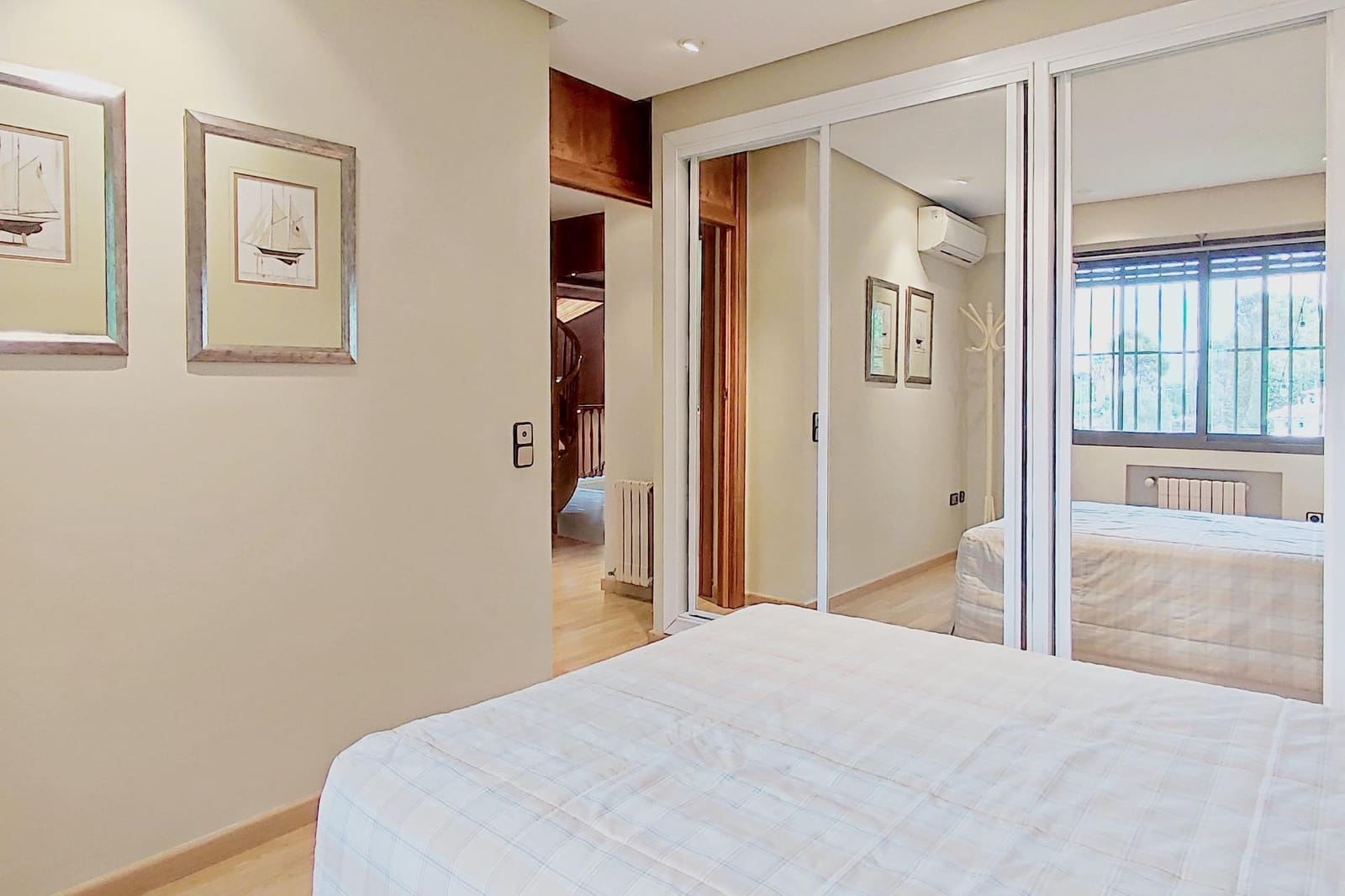 Chalet de 7 habitaciones en L'Eliana en venta con piscina garaje - 1.295.000 € (Ref: 9197840)