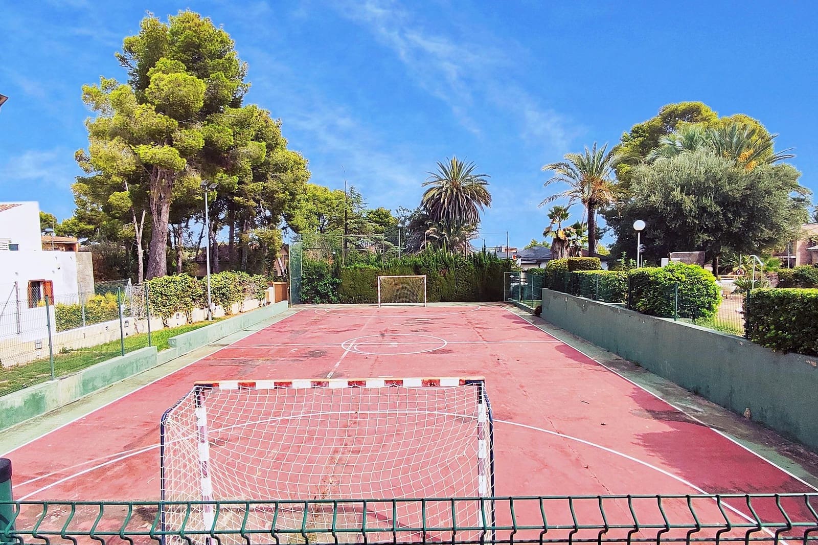 Chalet de 7 habitaciones en L'Eliana en venta con piscina garaje - 1.295.000 € (Ref: 9197840)