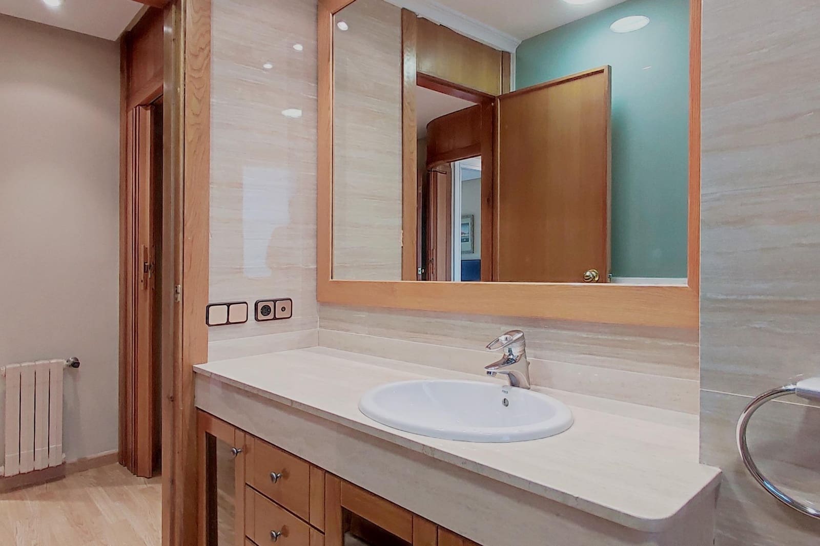 7 Zimmer Villa zu verkaufen in L'Eliana mit Pool Garage - 1.295.000 € (Ref: 9197840)