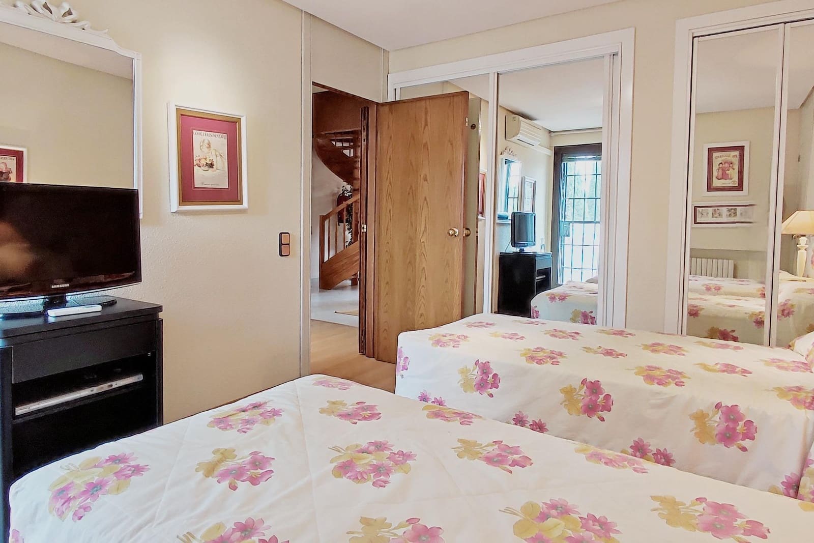 7 Zimmer Villa zu verkaufen in L'Eliana mit Pool Garage - 1.295.000 € (Ref: 9197840)