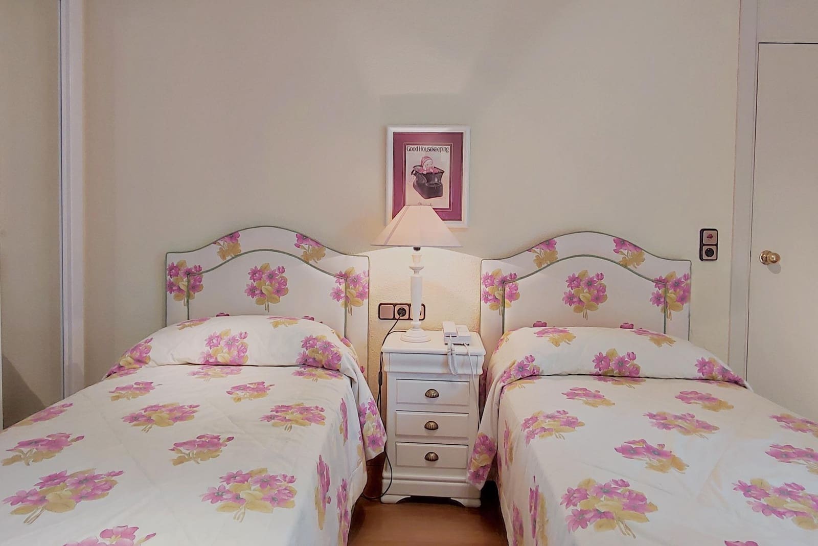 7 Zimmer Villa zu verkaufen in L'Eliana mit Pool Garage - 1.295.000 € (Ref: 9197840)