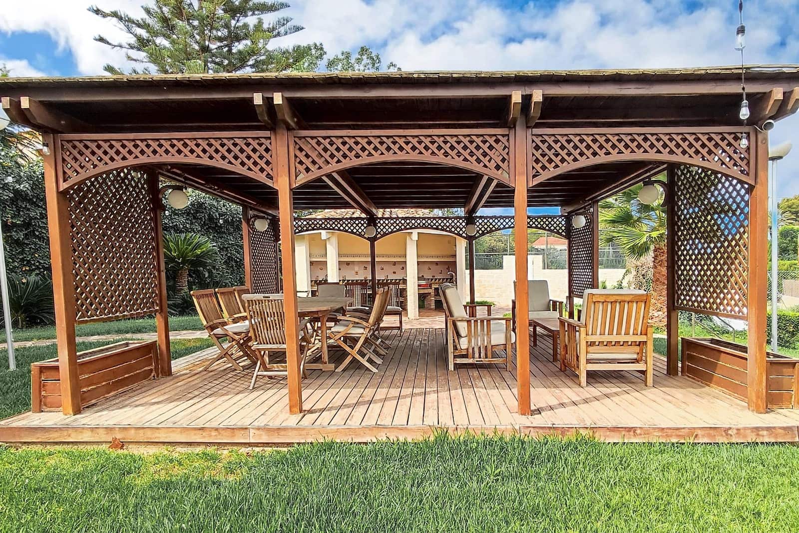 7 Zimmer Villa zu verkaufen in L'Eliana mit Pool Garage - 1.295.000 € (Ref: 9197840)