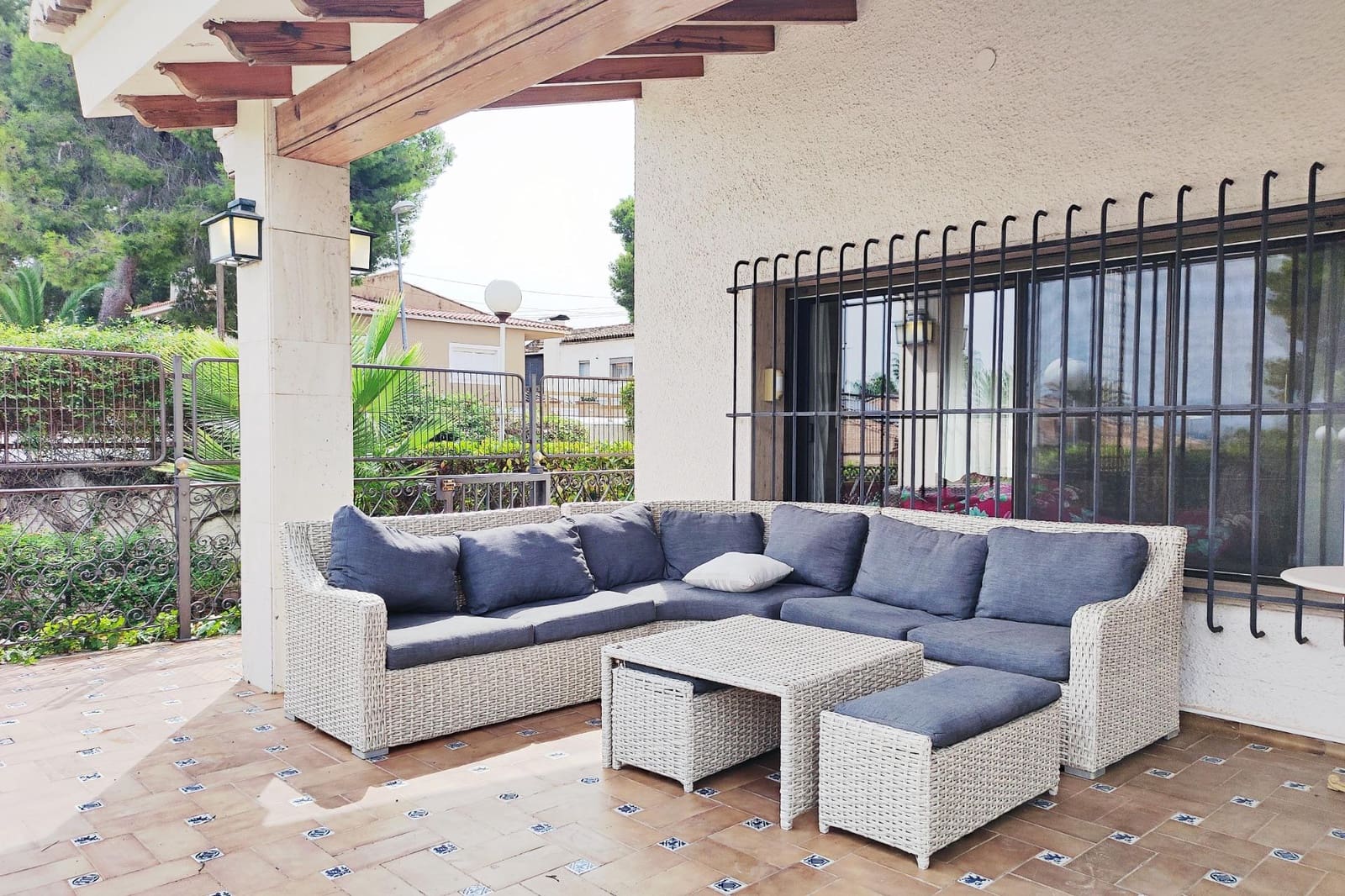 7 Zimmer Villa zu verkaufen in L'Eliana mit Pool Garage - 1.295.000 € (Ref: 9197840)