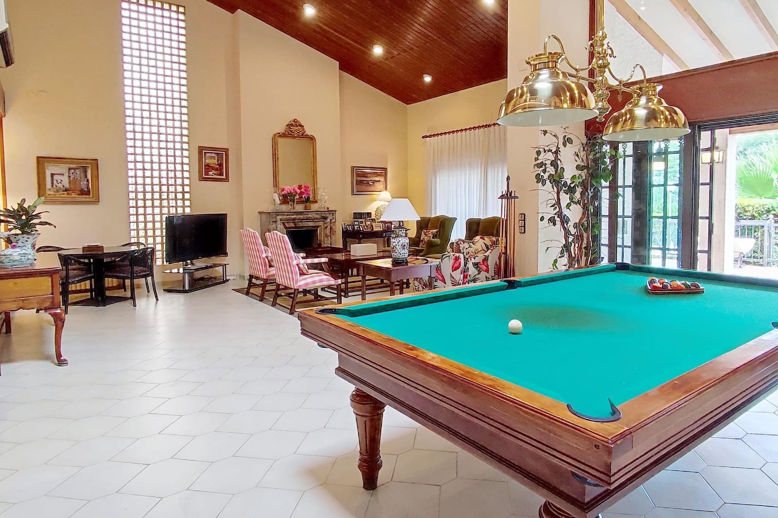 7 Zimmer Villa zu verkaufen in L'Eliana mit Pool Garage - 1.295.000 € (Ref: 9197840)