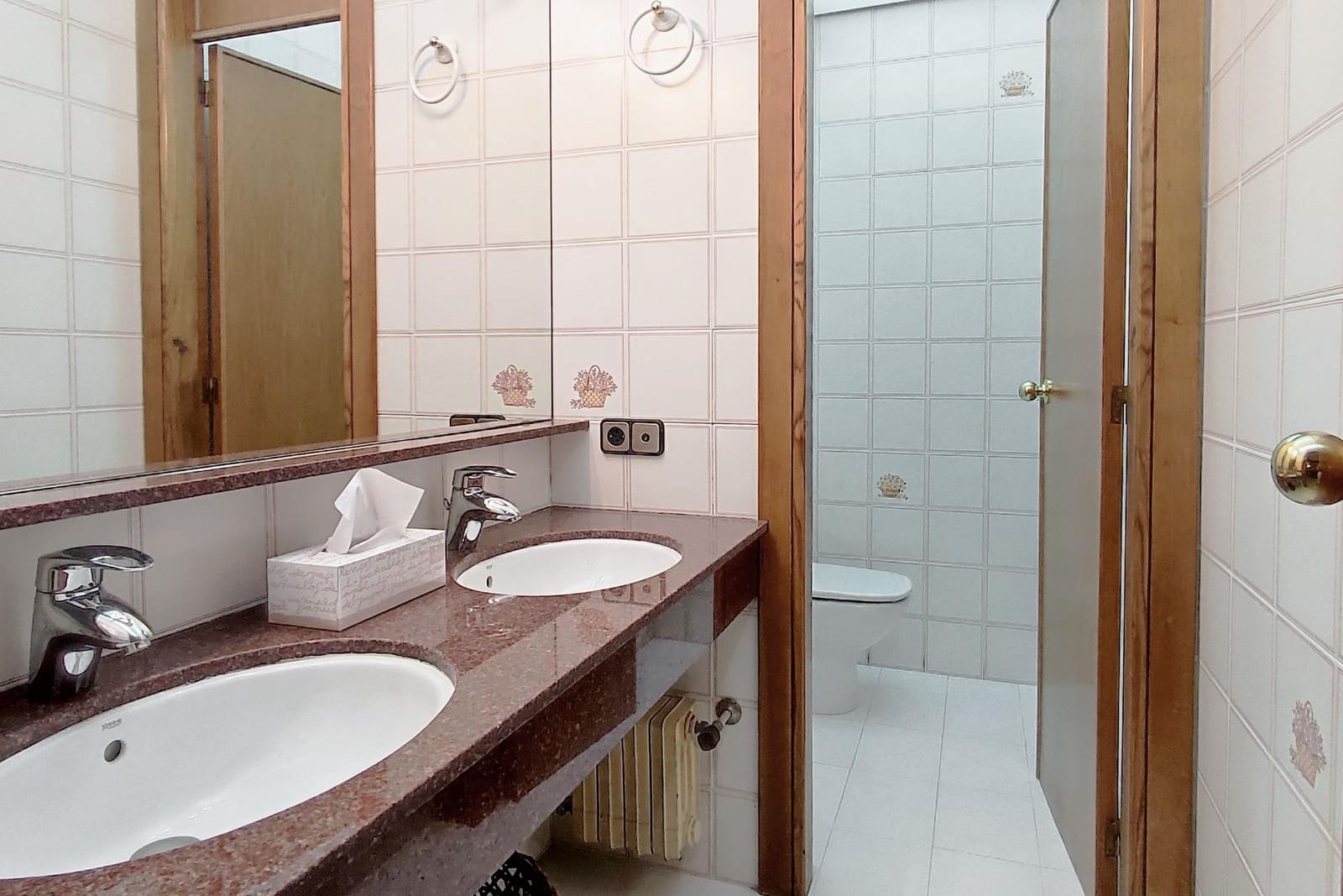 7 Zimmer Villa zu verkaufen in L'Eliana mit Pool Garage - 1.295.000 € (Ref: 9197840)