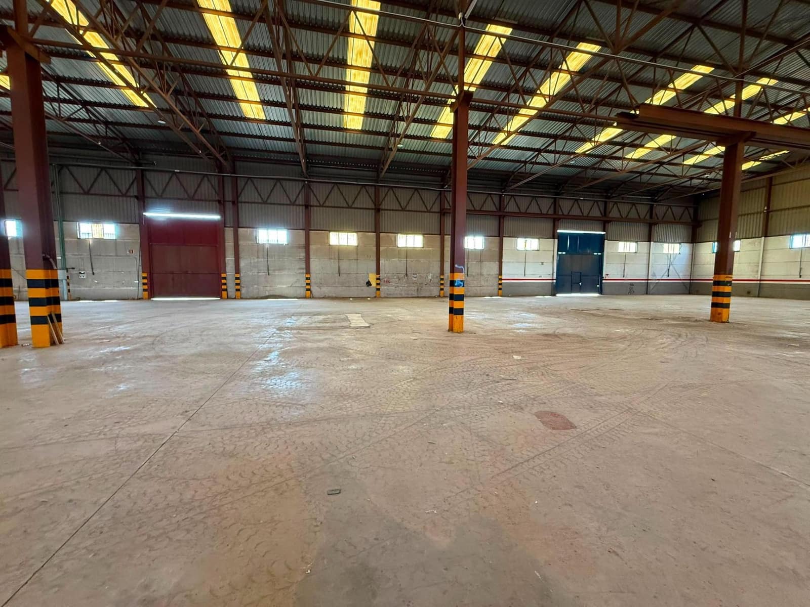 Business for sale in La Carolina - € 750,000 (Ref: 9204699)