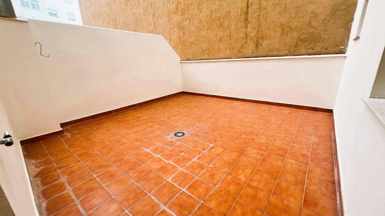 3 soveværelse Lejlighed til salg i Castello de la Plana - € 199.000 (Ref: 9226823)