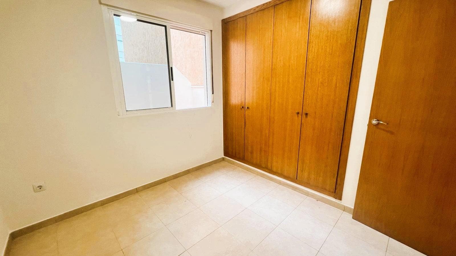 3 soveværelse Lejlighed til salg i Castello de la Plana - € 199.000 (Ref: 9226823)