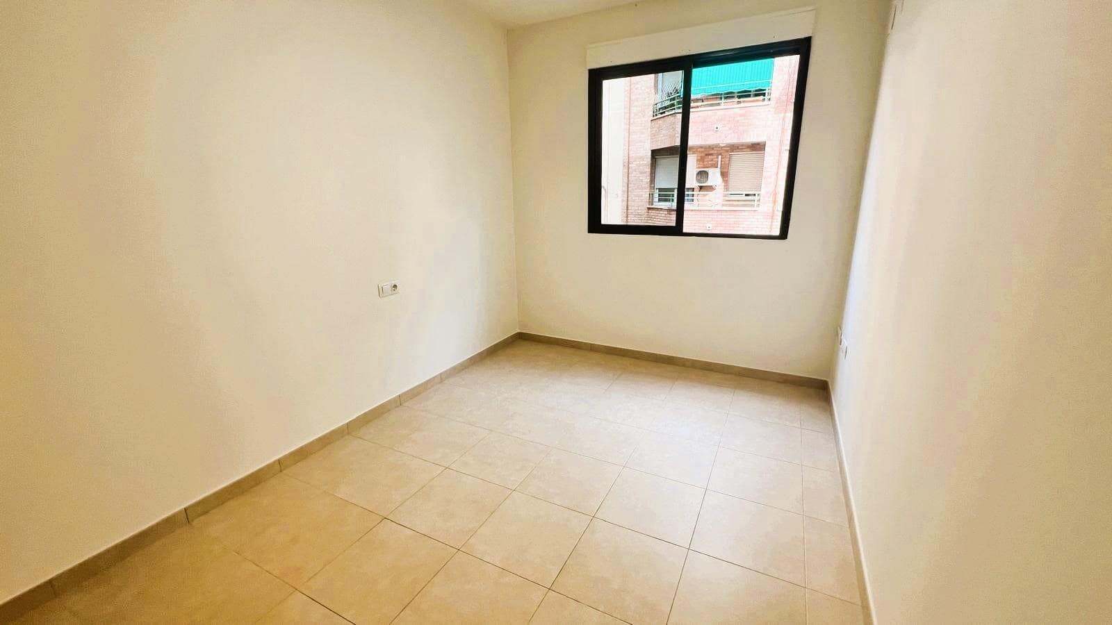 3 soveværelse Lejlighed til salg i Castello de la Plana - € 199.000 (Ref: 9226823)