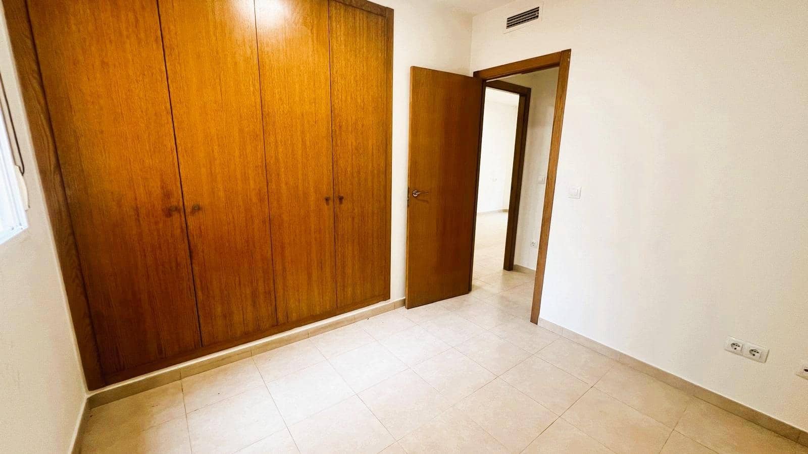 3 soveværelse Lejlighed til salg i Castello de la Plana - € 199.000 (Ref: 9226823)