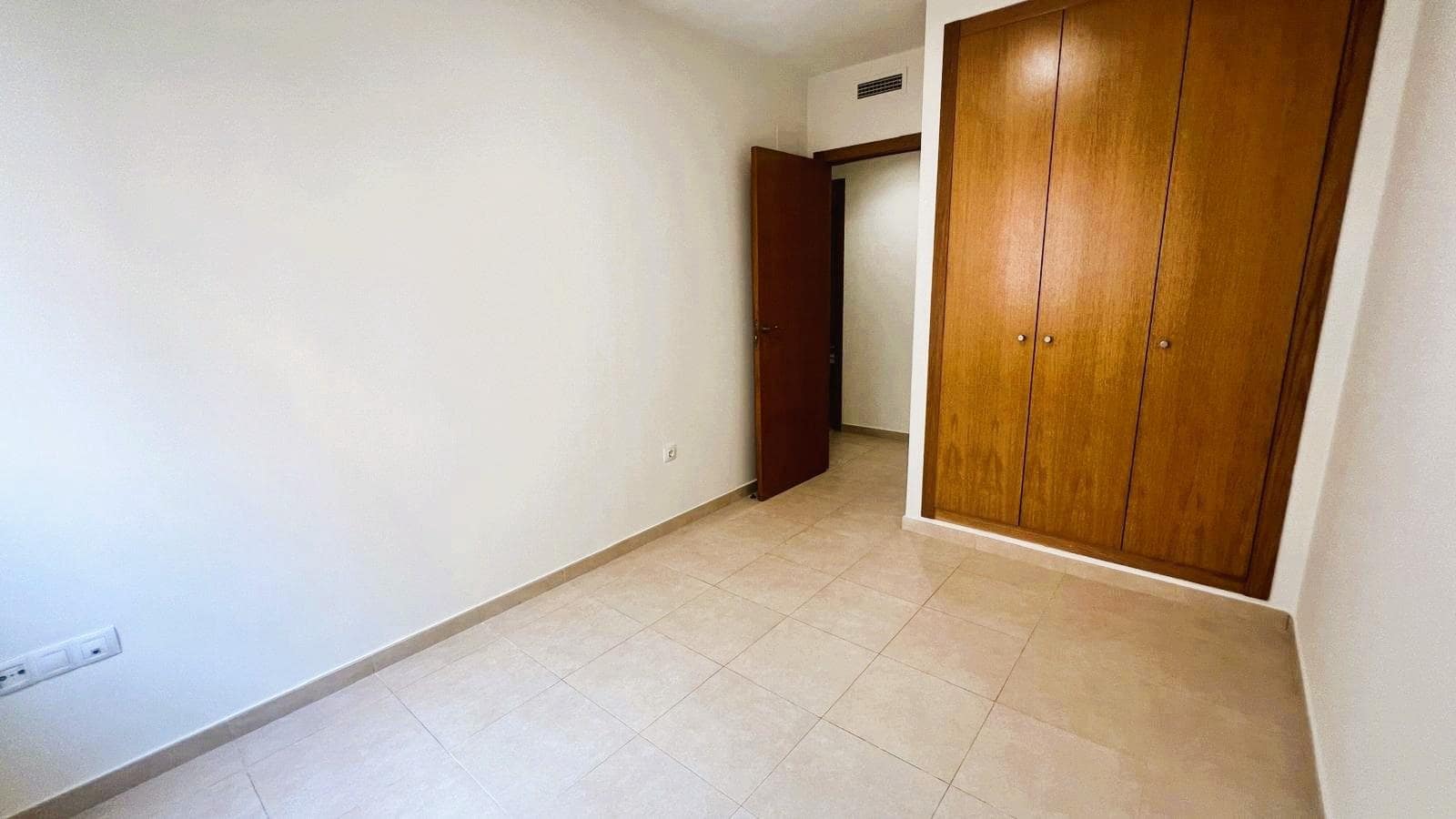 3 soveværelse Lejlighed til salg i Castello de la Plana - € 199.000 (Ref: 9226823)