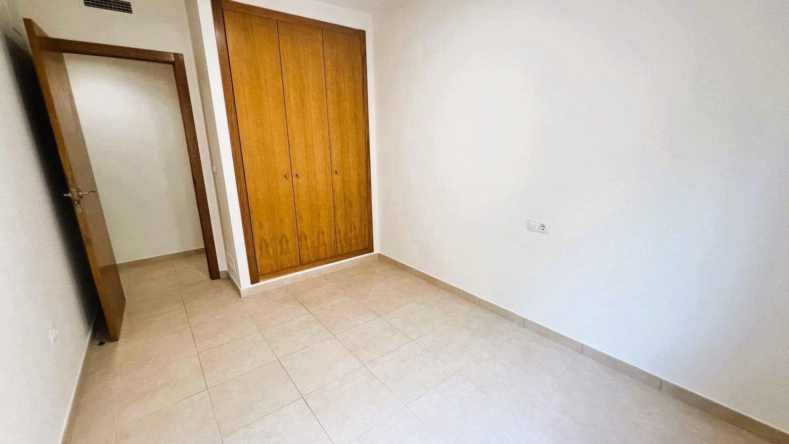 3 soveværelse Lejlighed til salg i Castello de la Plana - € 199.000 (Ref: 9226823)