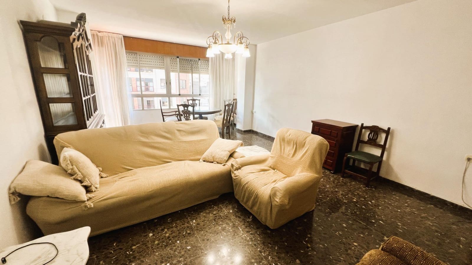 4 soveværelse Lejlighed til salg i Castello de la Plana med garage - € 180.000 (Ref: 9255386)