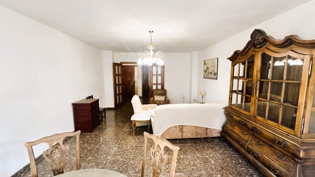 4 camera da letto Appartamento in vendita in Este, Castelló de la Plana con garage - 180.000 € (Rif: 9255386)