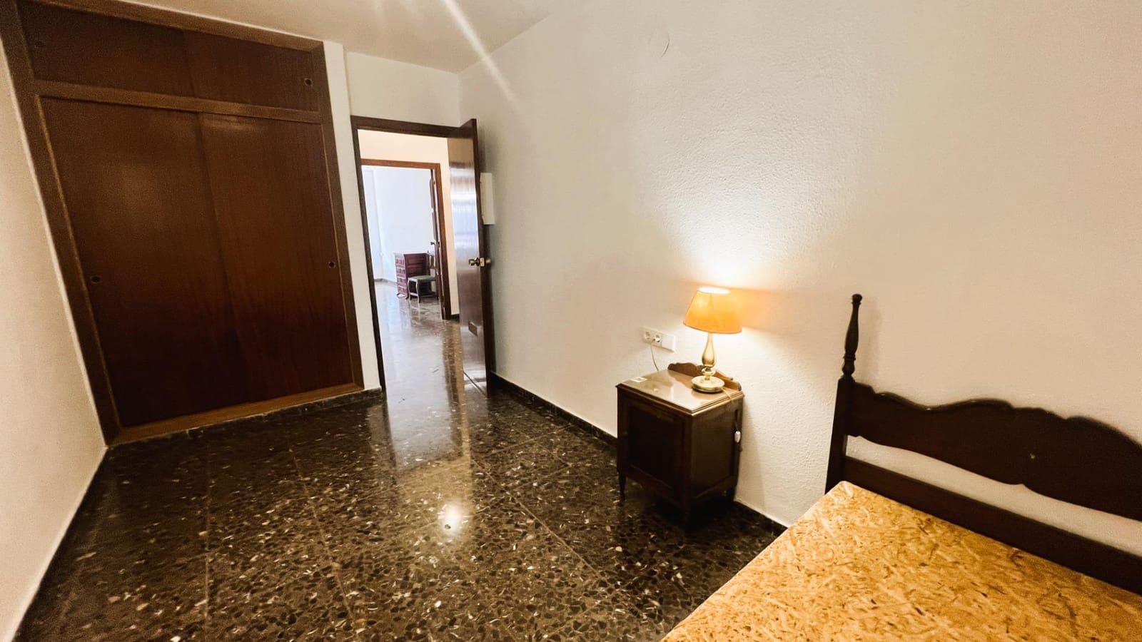 4 soveværelse Lejlighed til salg i Castello de la Plana med garage - € 180.000 (Ref: 9255386)