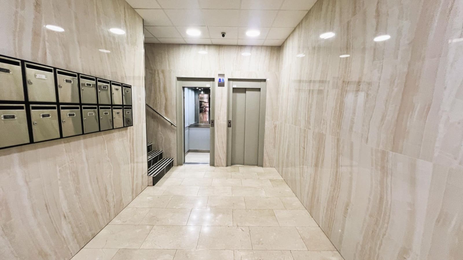 4 soveværelse Lejlighed til salg i Castello de la Plana med garage - € 180.000 (Ref: 9255386)