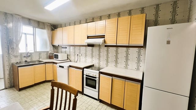 4 camera da letto Appartamento in vendita in Este, Castelló de la Plana con garage - 180.000 € (Rif: 9255386)