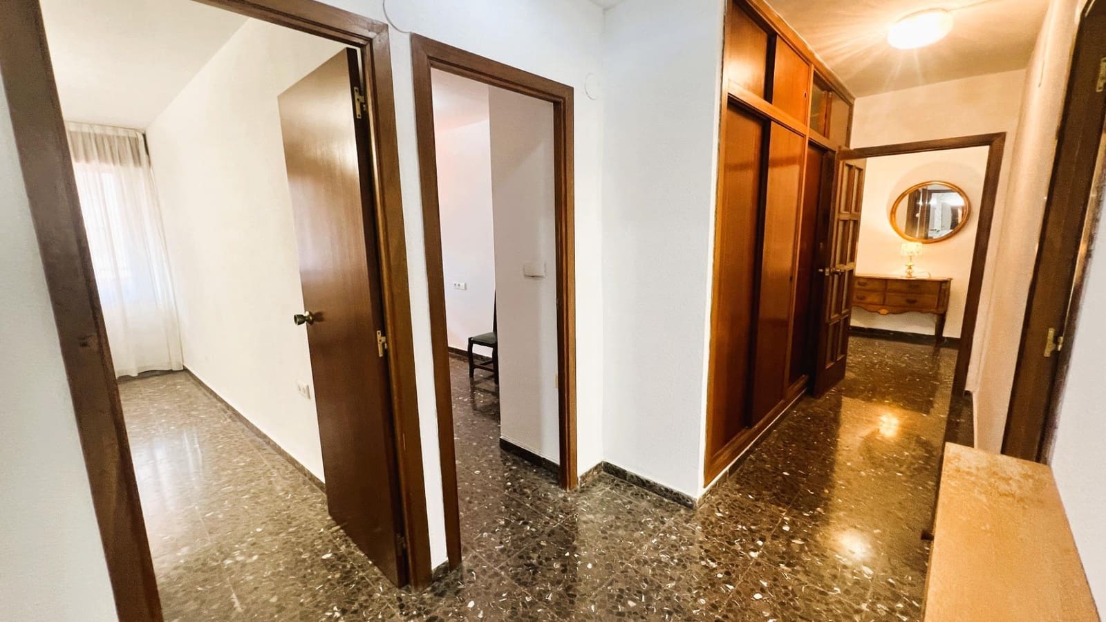 4 soveværelse Lejlighed til salg i Castello de la Plana med garage - € 180.000 (Ref: 9255386)