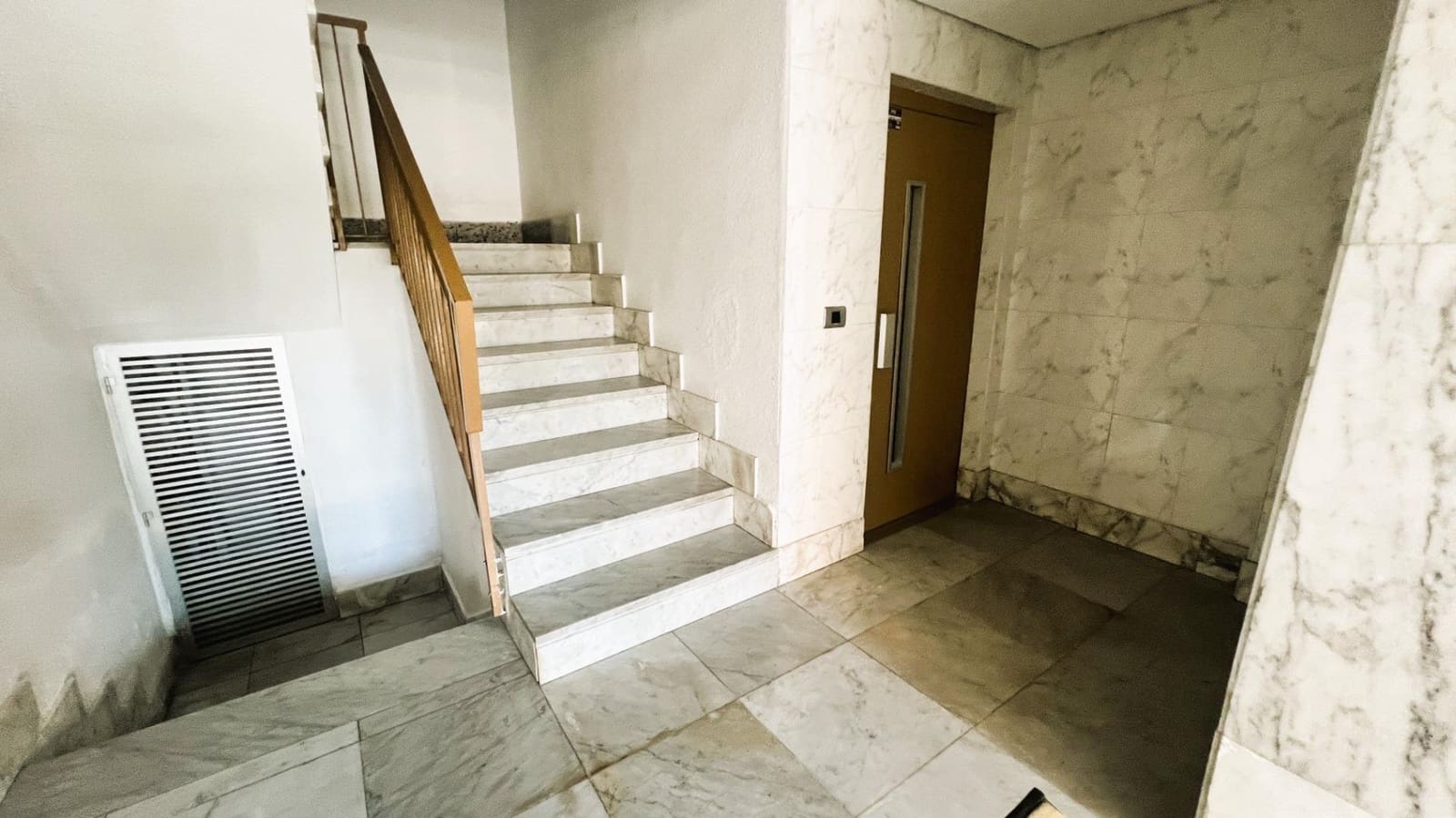 4 quarto Apartamento para venda em El Grau de Castello - 160 000 € (Ref: 9291706)