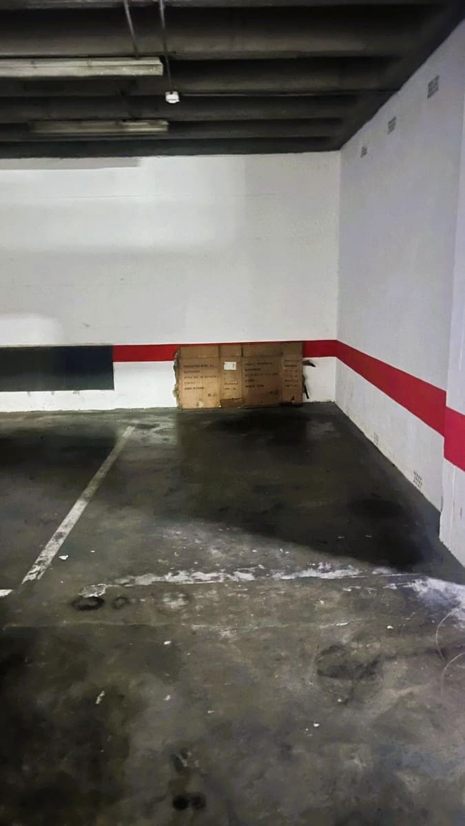 Garage te koop in Castello de la Plana - € 15.000 (Ref: 9338145)