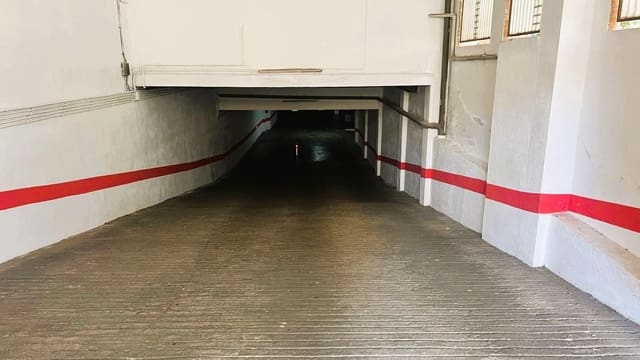Garaż na sprzedaż w Este, Castelló de la Plana - 15 000 € (Ref: 9338145)