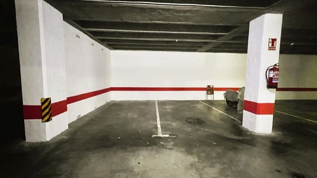 Garaż na sprzedaż w Este, Castelló de la Plana - 15 000 € (Ref: 9338145)