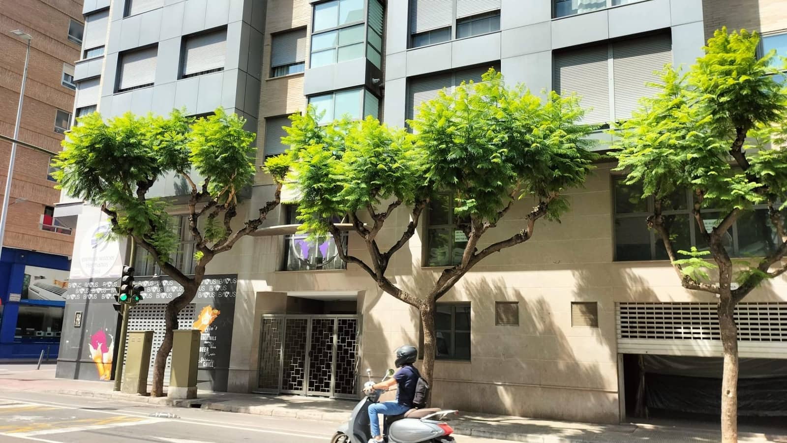 Commercial for rent in Castello de la Plana - € 2,300 (Ref: 9344899)